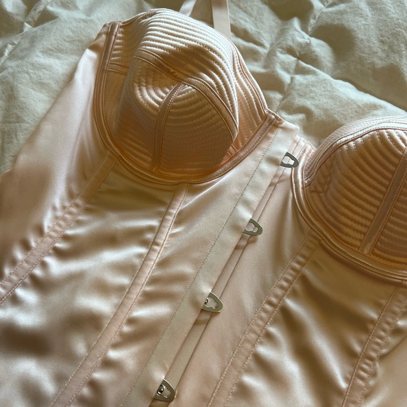 Triumph 38B 125th Anniversary Corset Bustier - Picture 2 of 5